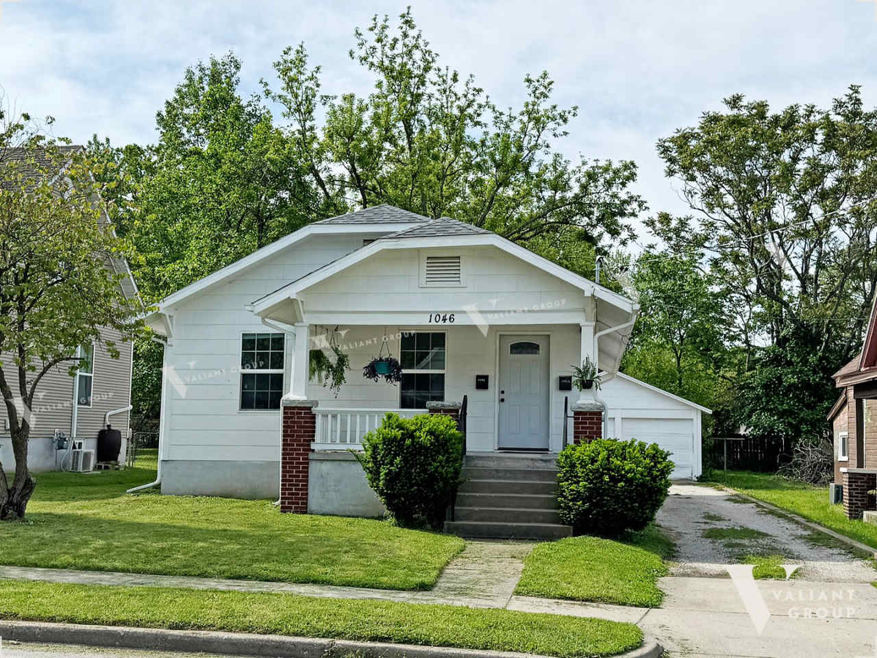 Charming 2-Bedroom, 1-Bathroom House for Rent in West Central Neighborhood