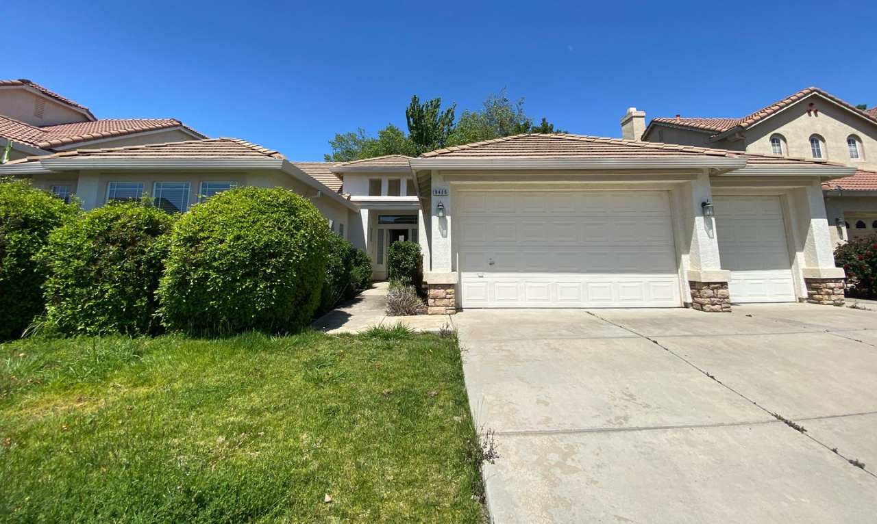 Move In By 11/15 And Get $750 Off The 1st Month's Rent!