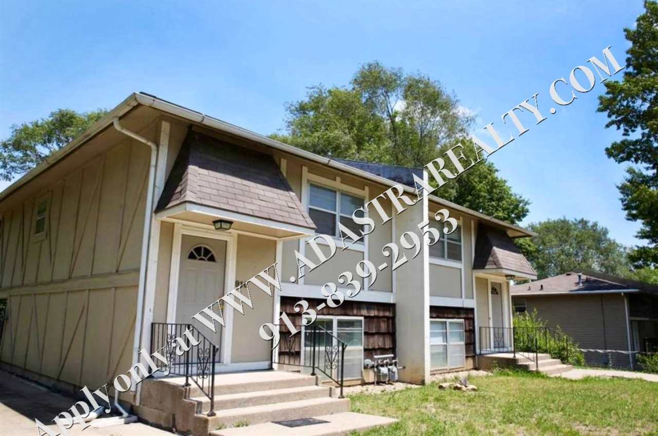 Nice 2 Bed 2 Bath Duplex in Leavenworth-Available NOW!!