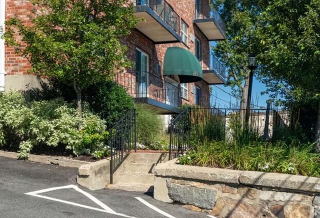 Skyline Terrace Apartments