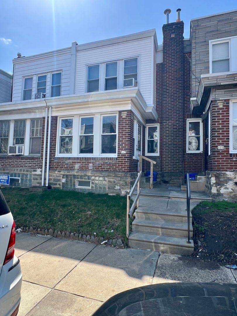 Stunning 3-Bedroom Townhome with Finished Basement in Olney! Available NOW!