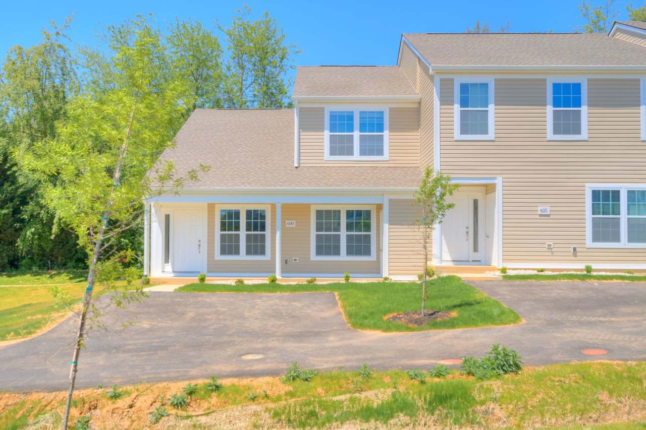 More units and move-in options available.