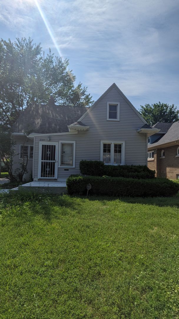 Single family in Tosa!