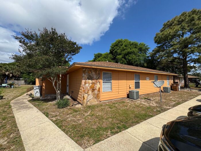 3399 Green Briar Circle