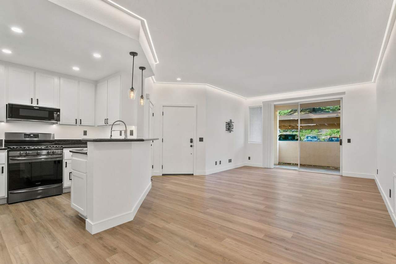 Stunning Single-Level 2-Bedroom Condo with Designer Upgrades Throughout!