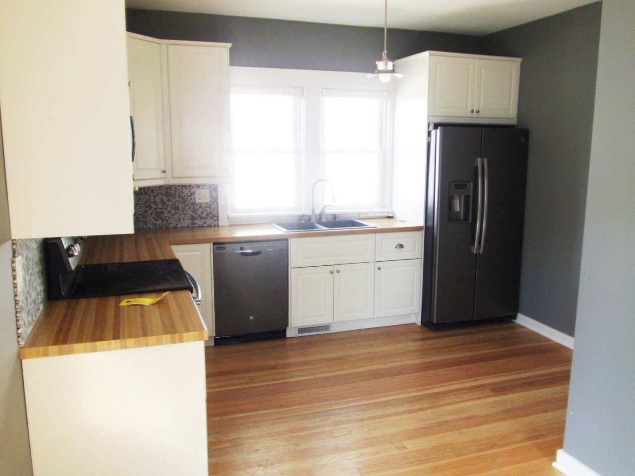 Gem Lake - 313 4th Ave NW