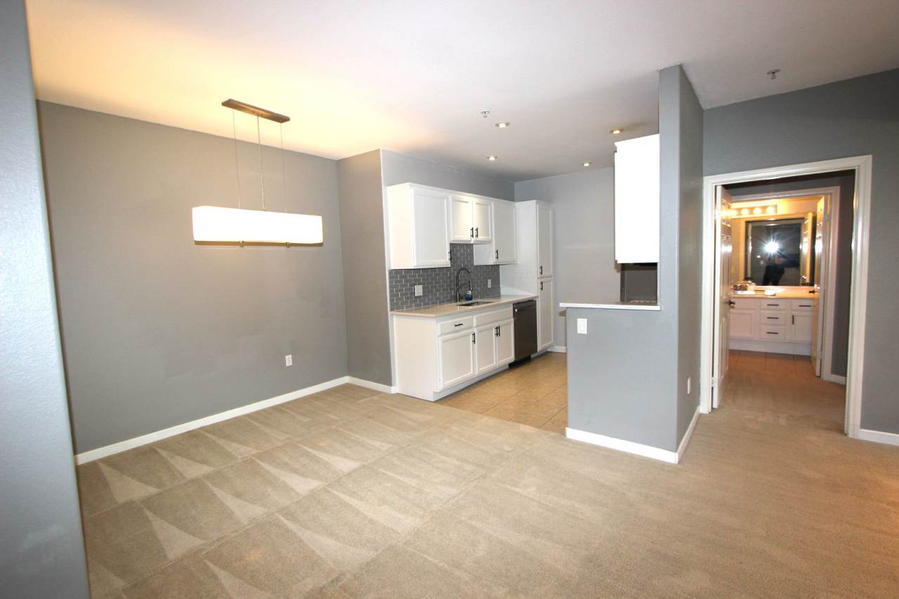 Light  Bright 2 bedroom 2 bathroom condo available now