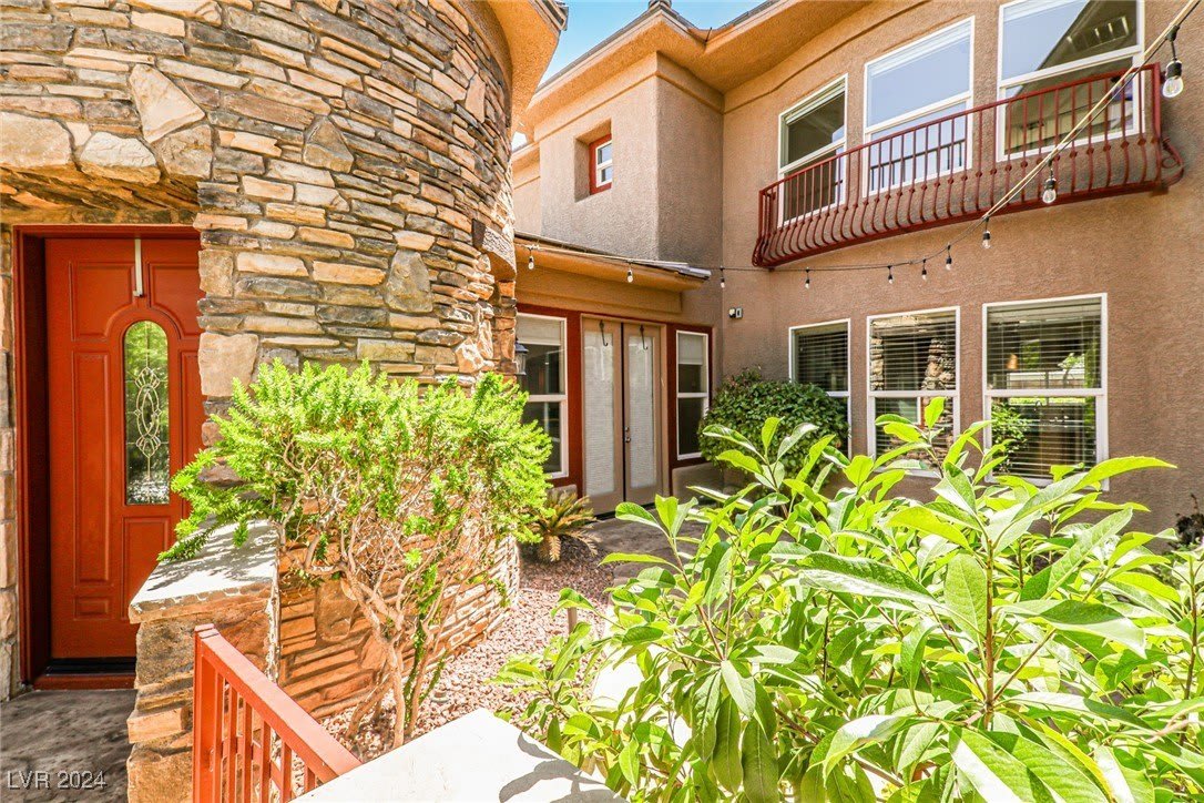 1737 Cypress Manor Drive