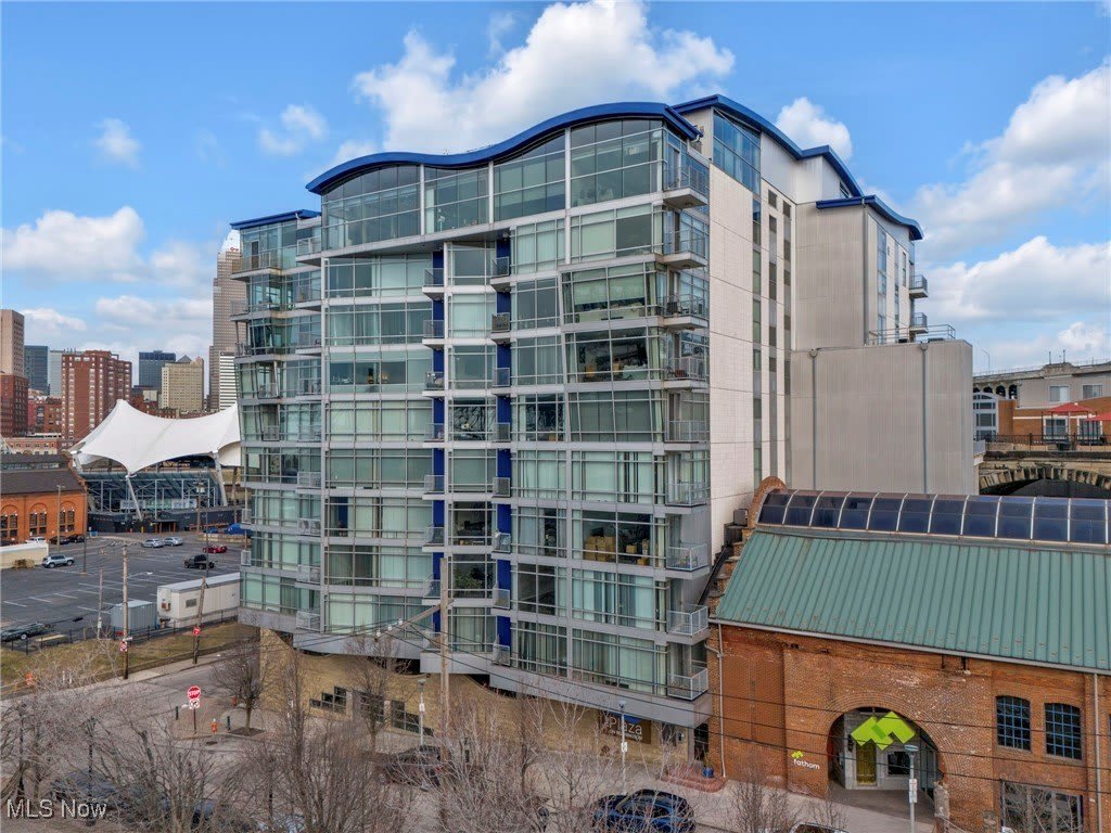 1237 Washington Avenue unit: 512