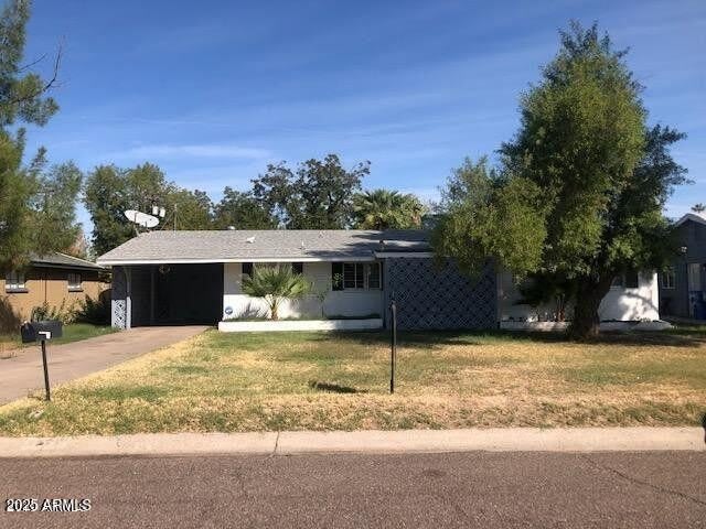 1222 E MCLELLAN Boulevard