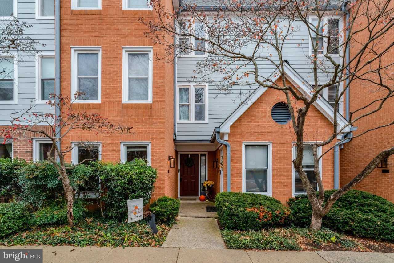 2101 N ROLFE Street unit: C