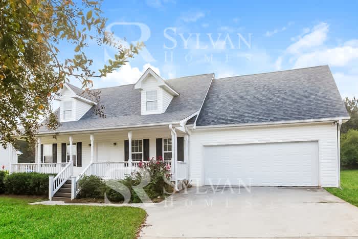 1004 Crystal Brook Way