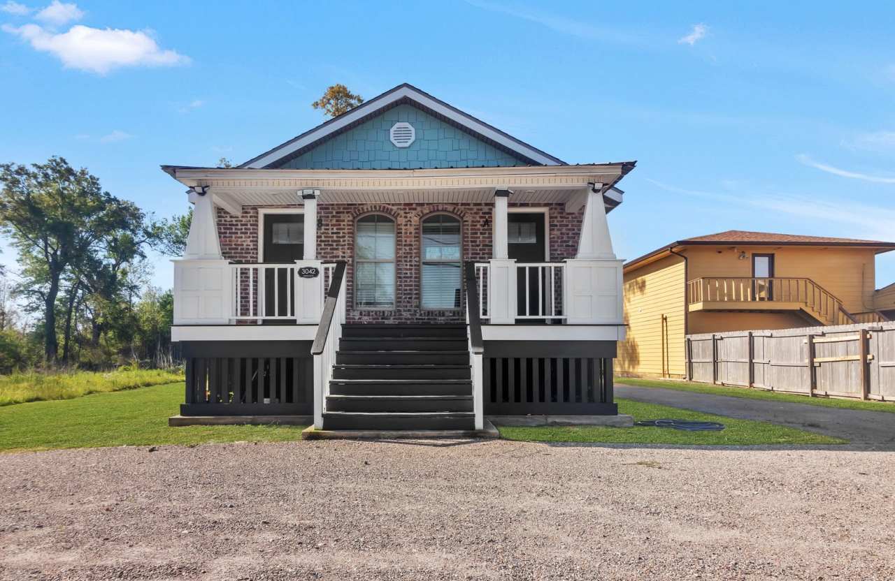 Newly Remodeled Units!