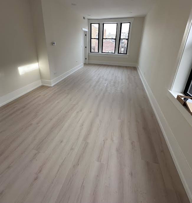 944 North Damen Avenue