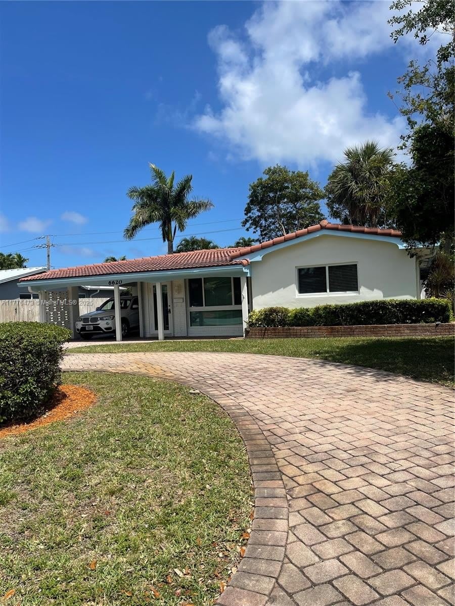 6620 NE 20th Way