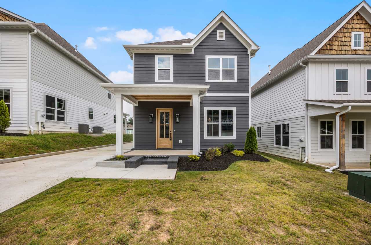 127 West Deaderick Street