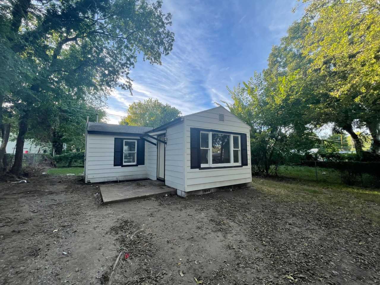 1 Bedroom 1 Bath House