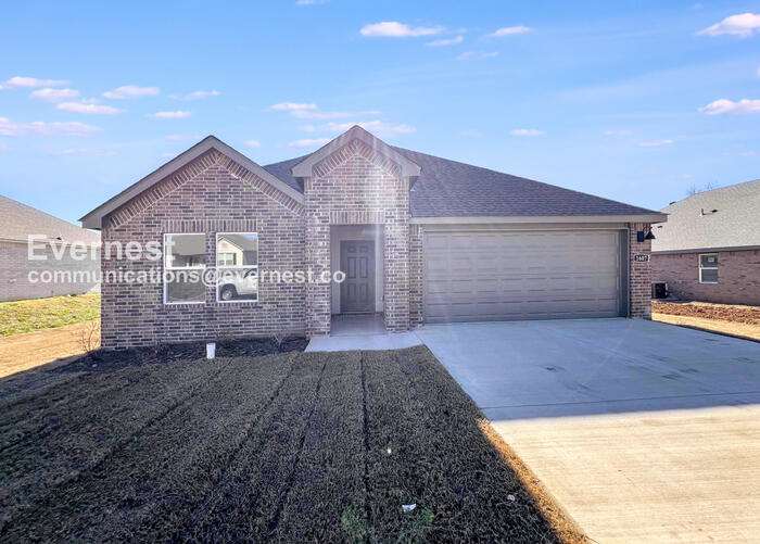 1607 Ridgefield Circle