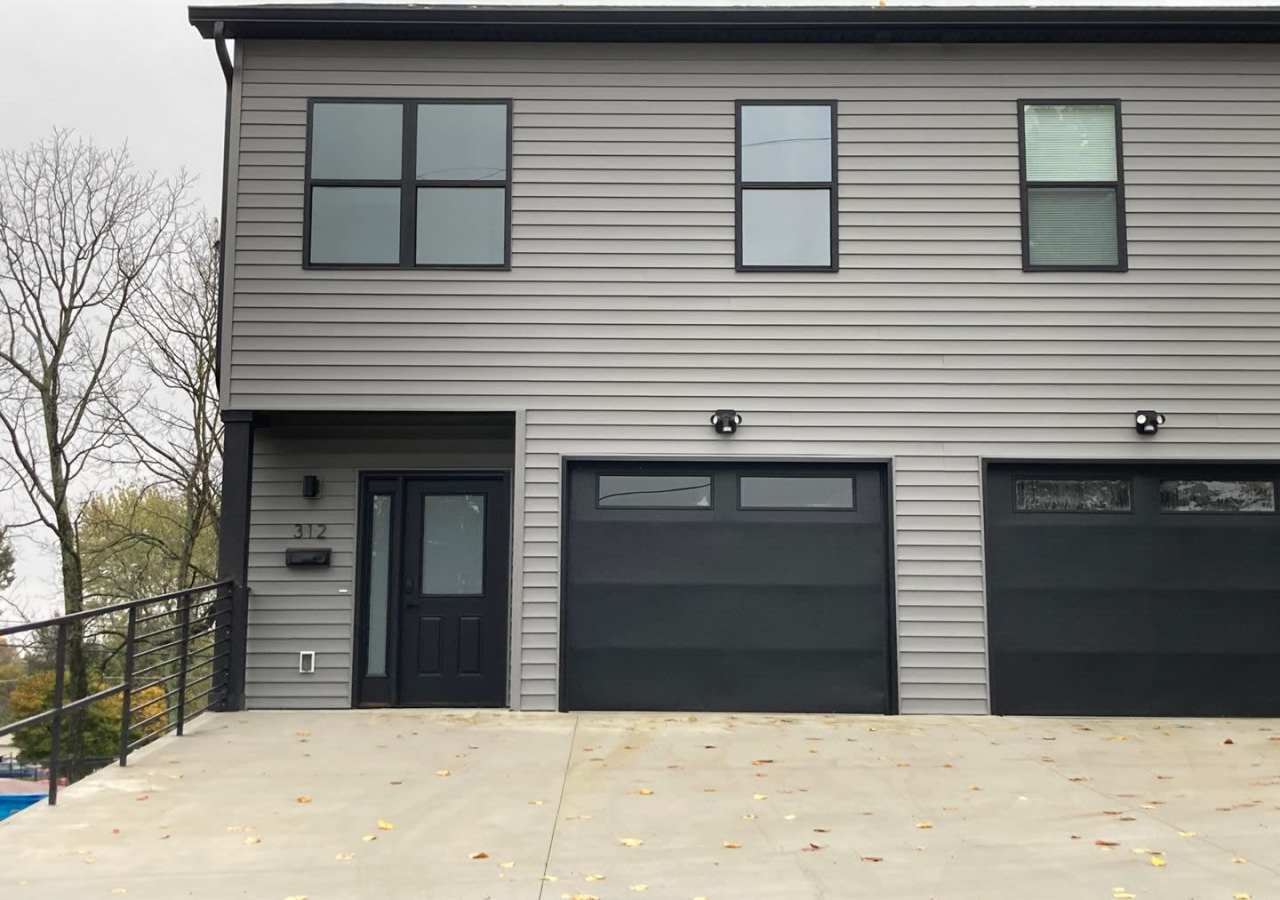312 Lincoln Street