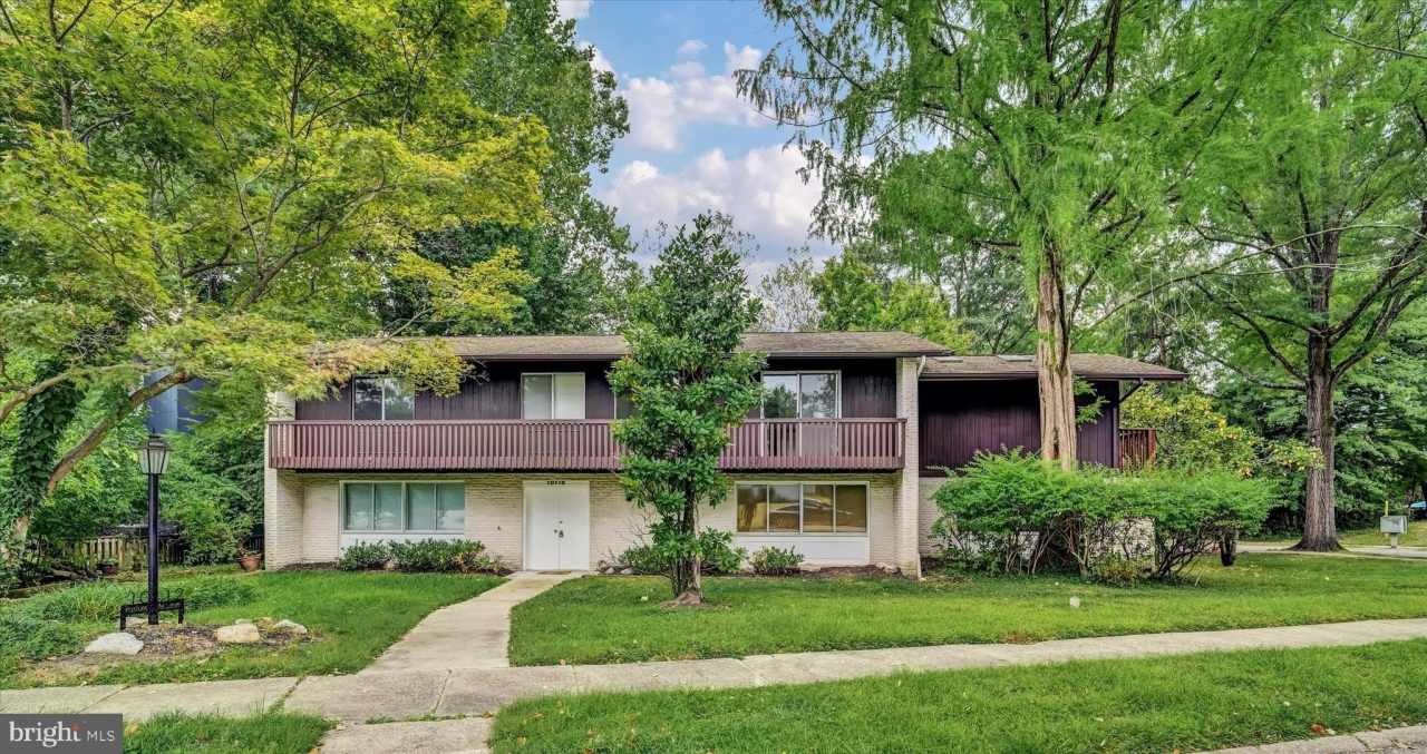 10112 PASTURE GATE Lane