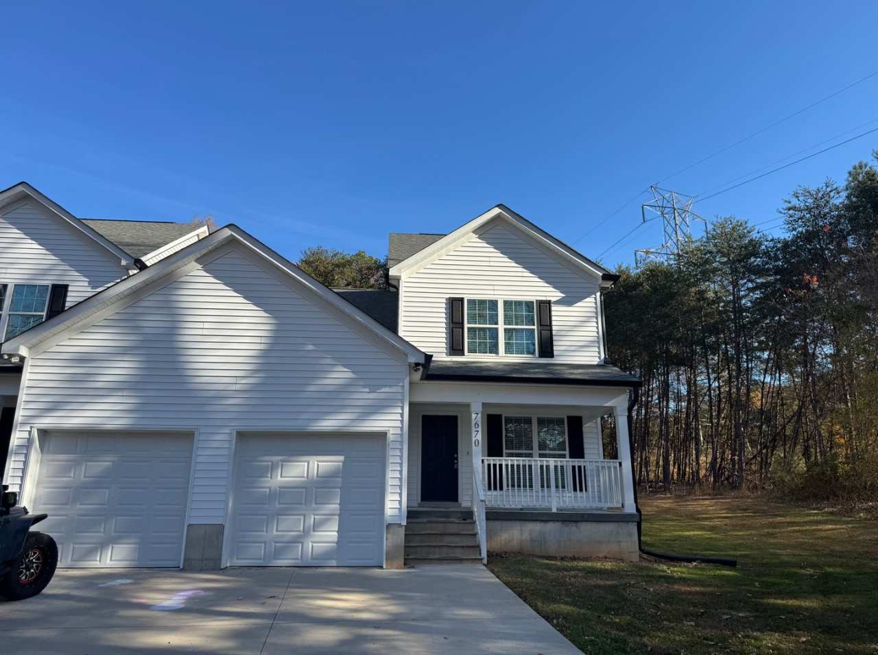 Lux Three Bedroom Townhouse in Sherrills Ford