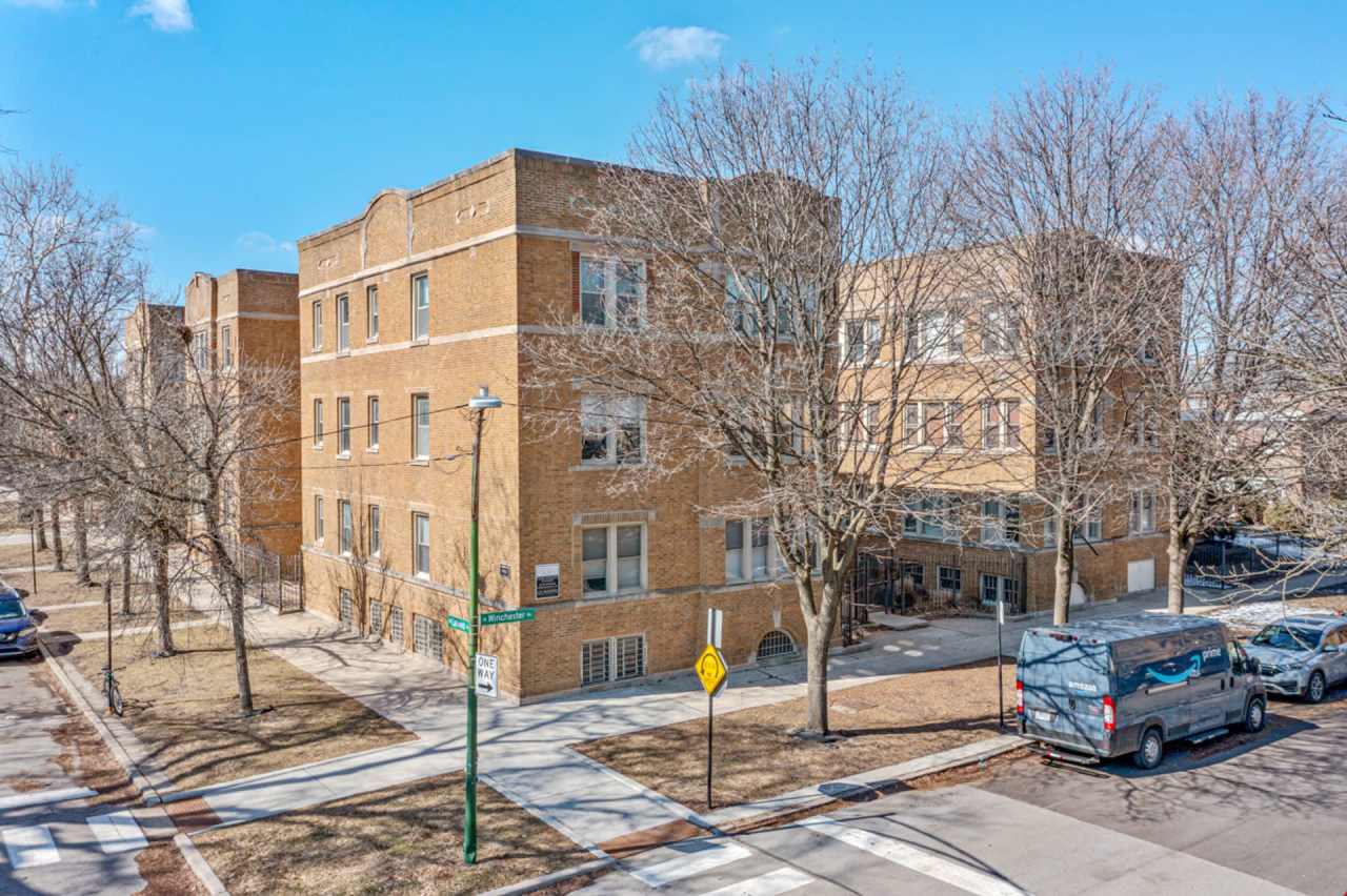 4700 Winchester Apt.