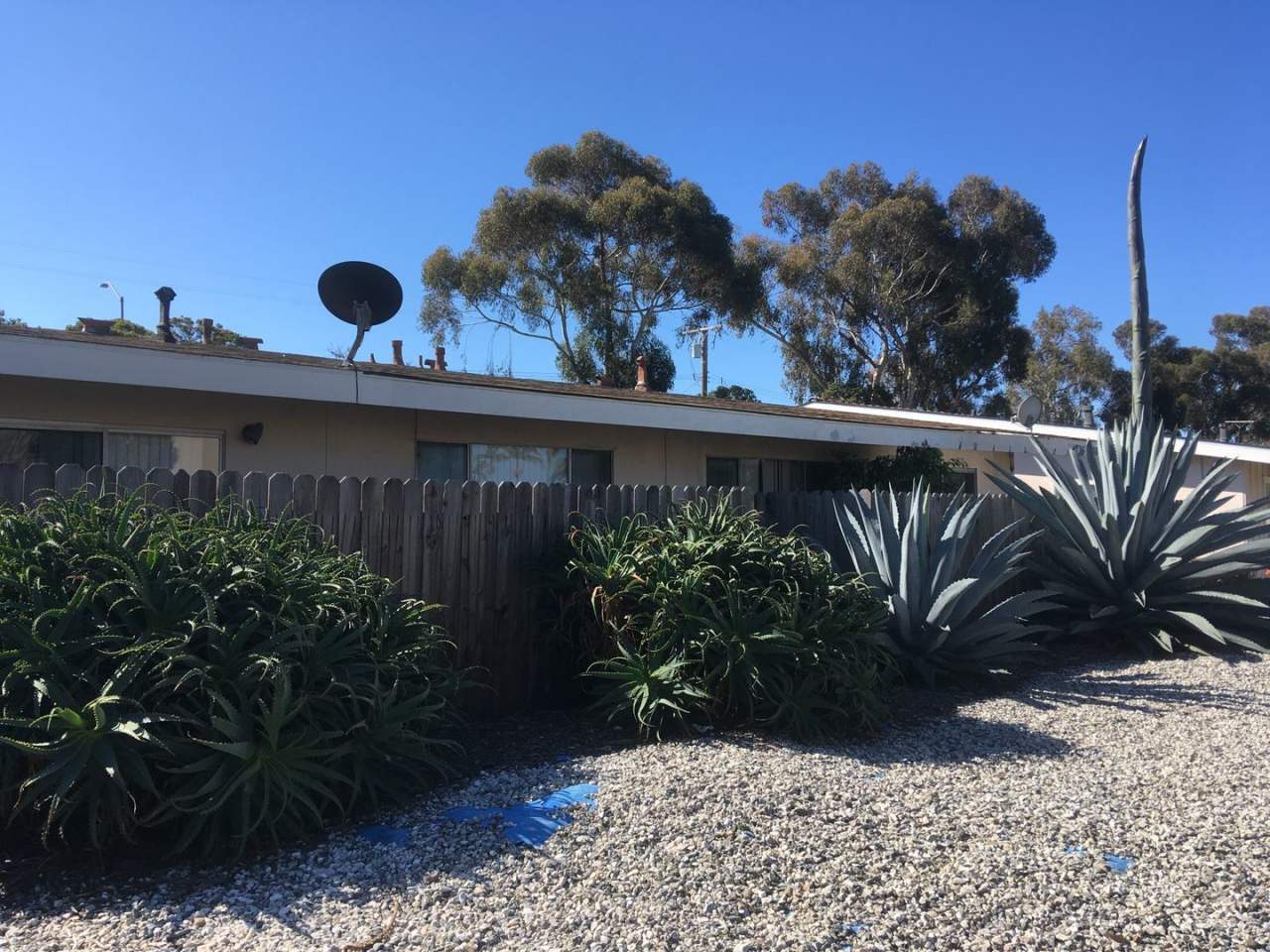 Mid Town Ventura - One Bedroom, One Bathroom Apartment