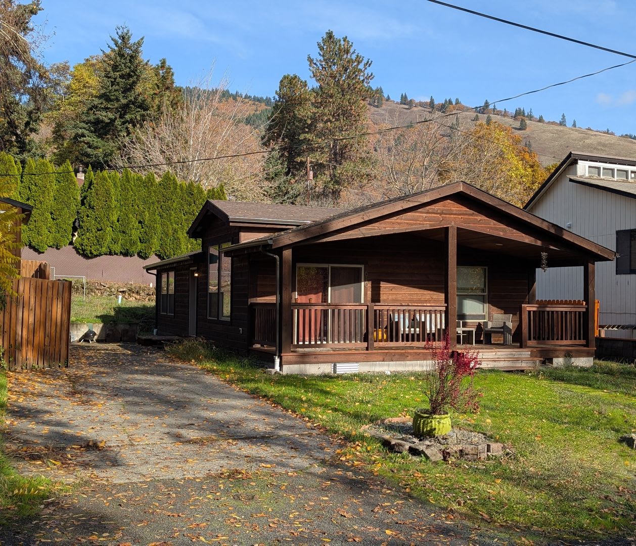 Spacious Home with 3 Bedroom | 2 Bath home in White Salmon.