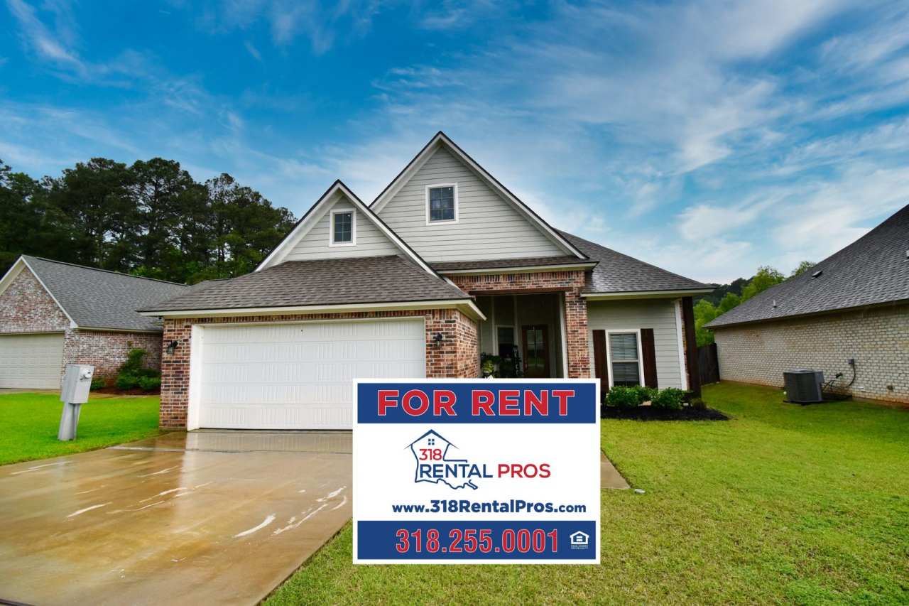 4 Bed, 2 Bath Home in Ruston!