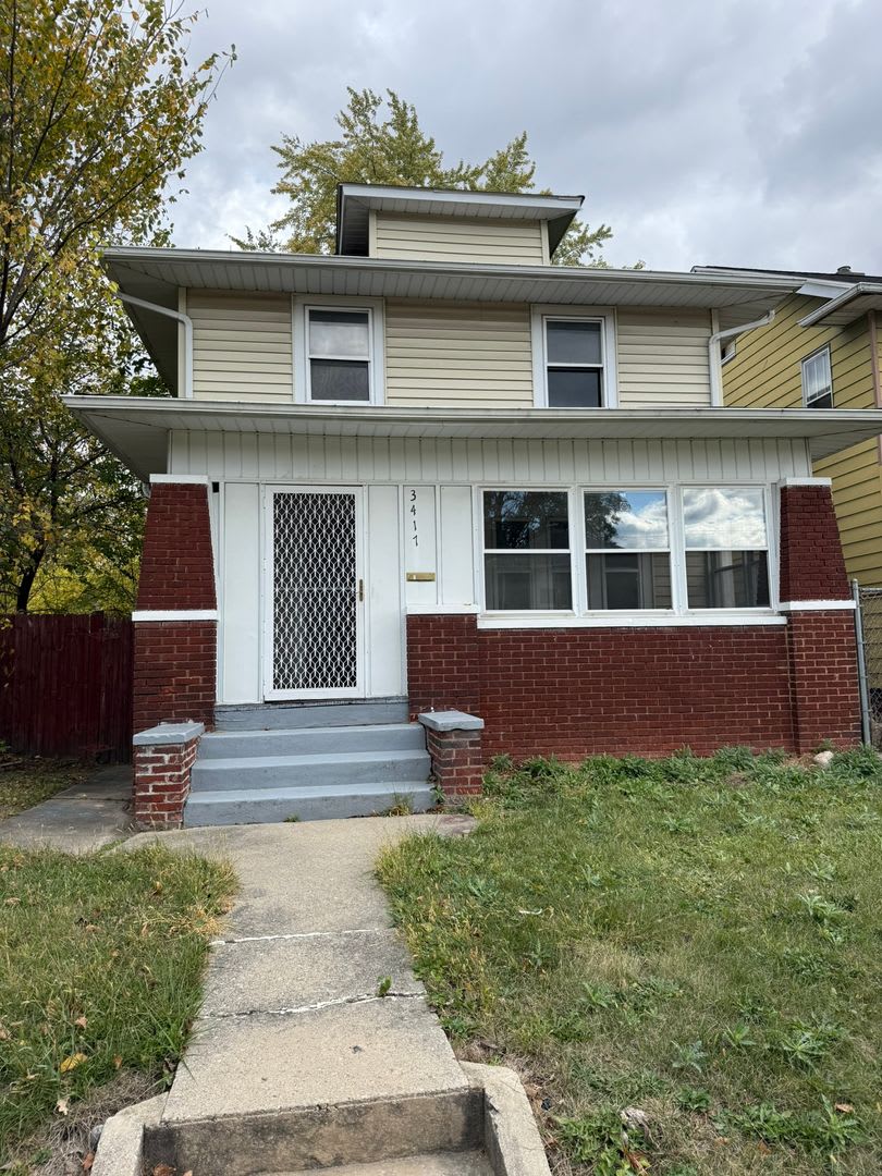 Spacious 3 Bedroom at 3417 Smith St