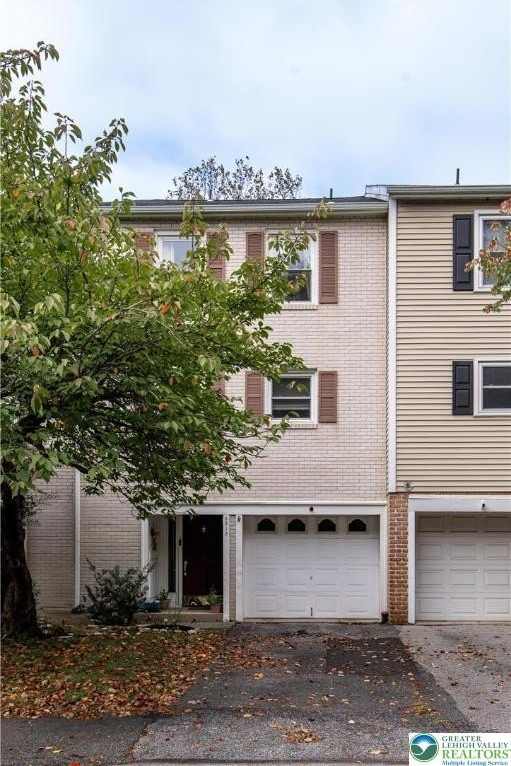 8315 Countryside Lane