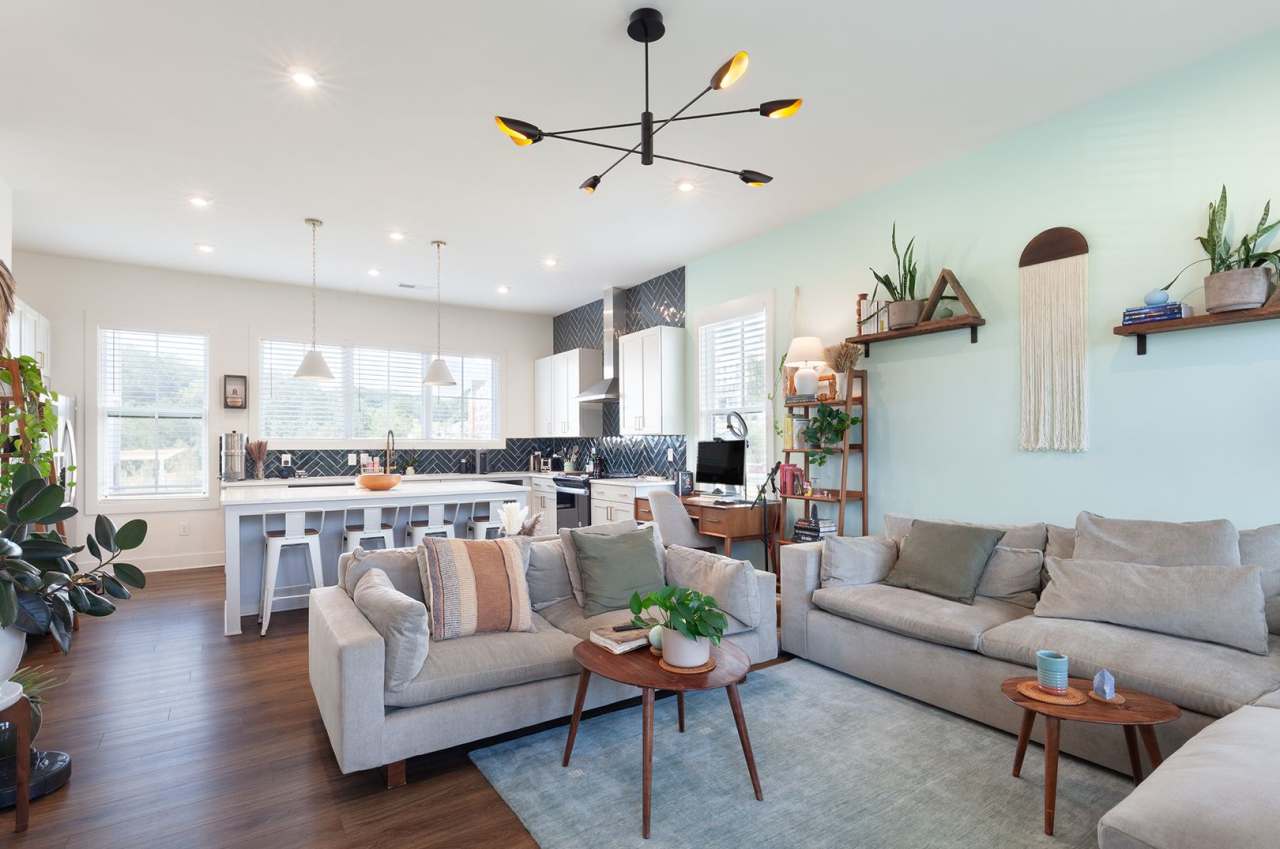 Stylish Townhome Minutes From Grant Park and Steps From the ATL BeltLine!