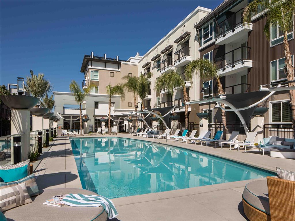 The Paramount Platinum Triangle