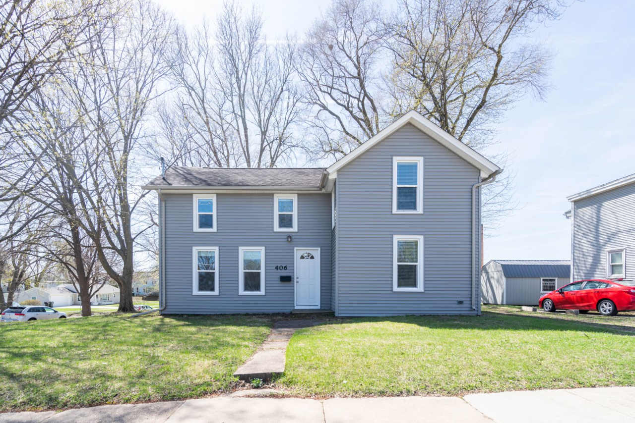 406 W 12th St - Cedar Falls