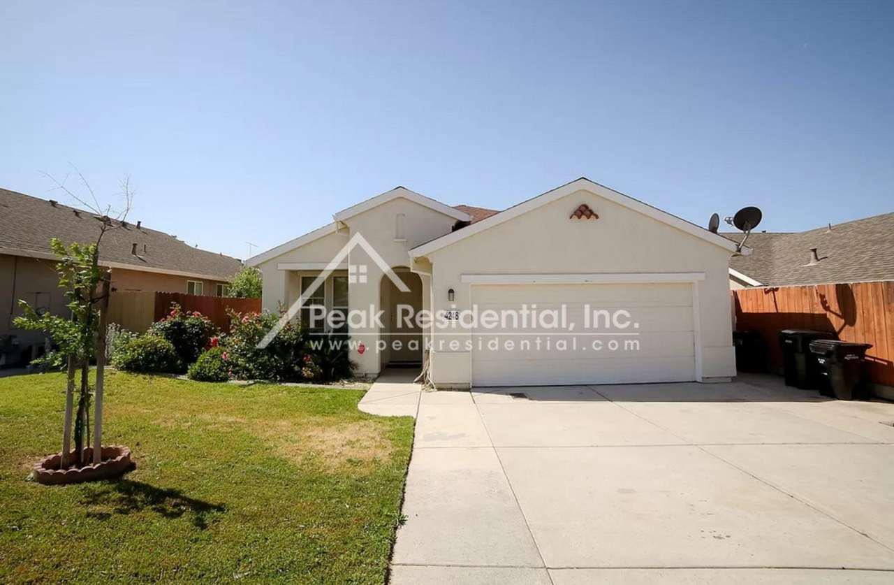 Charming Antelope 4bd/2ba House with 2 Car Garage