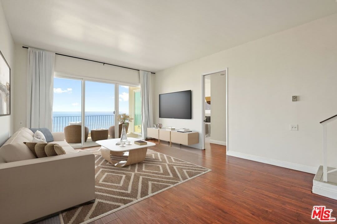 18103 Coastline Dr unit: 8