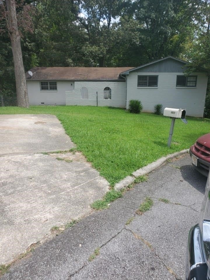 4522 Montclair