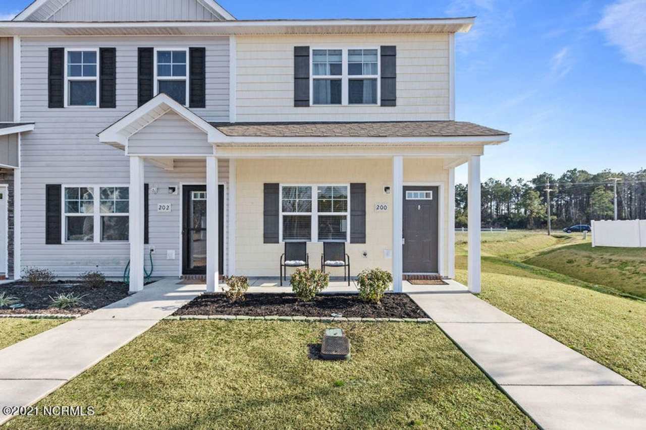 Sneads Ferry Townhouse!
