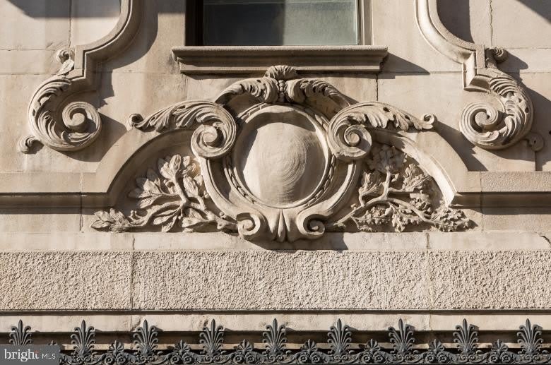 1300-6 CHESTNUT Street unit: M6