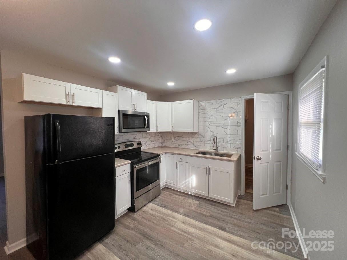 276 E Mclelland Avenue