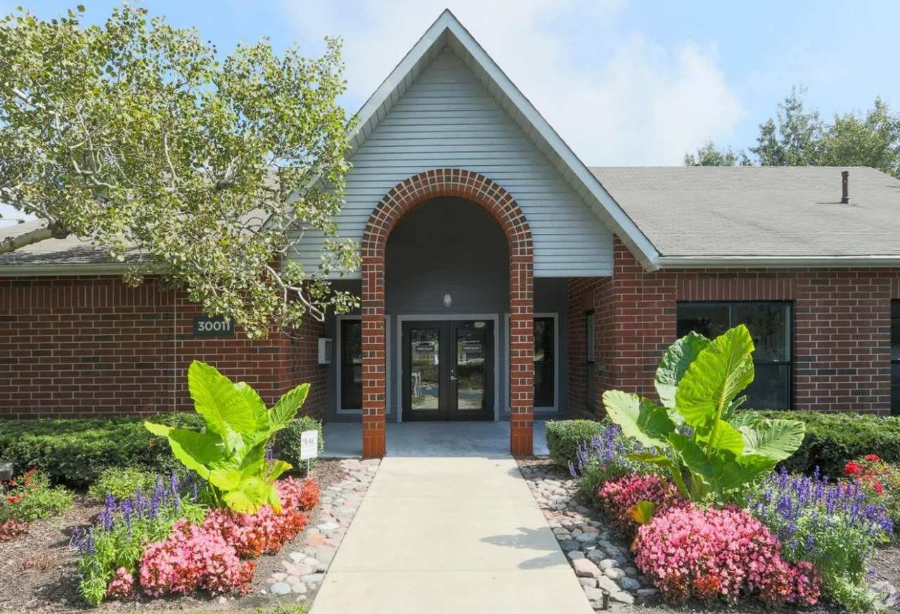 Deer Valley Apartments