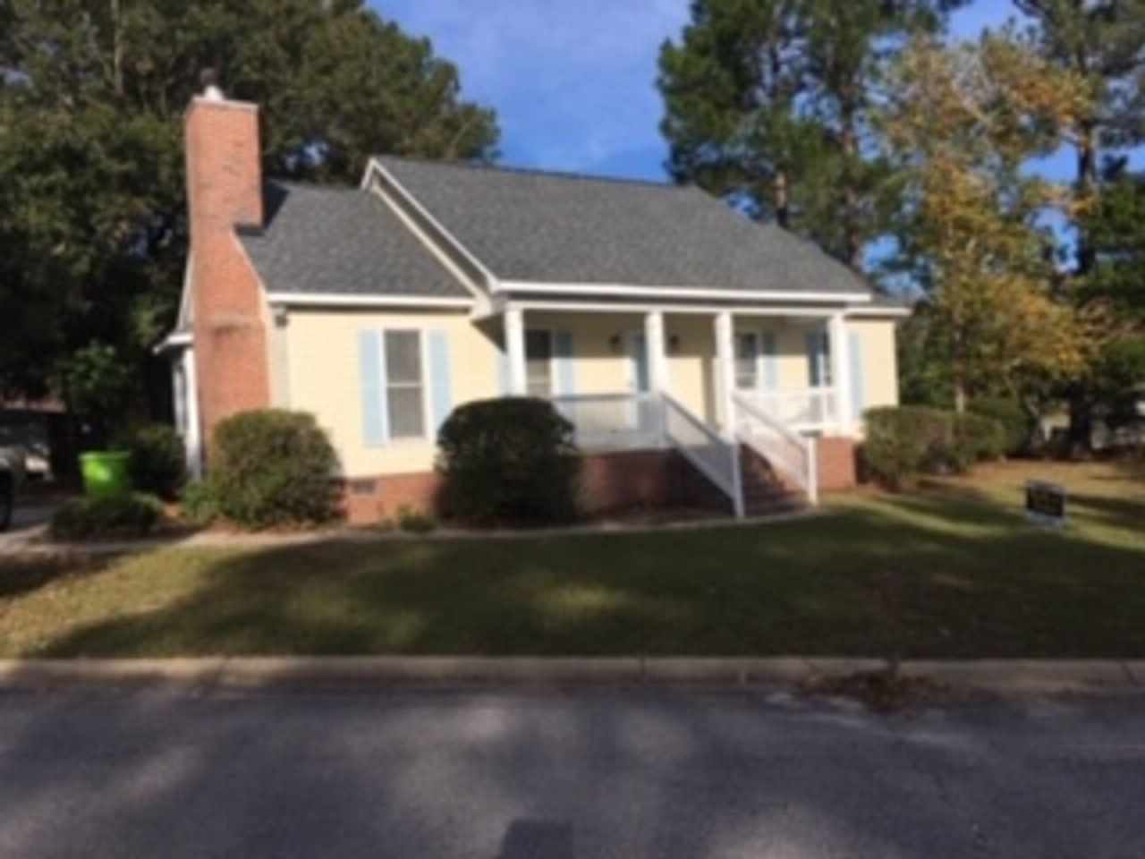 3 Bedroom, 2 Bath in Northeast Columbia!