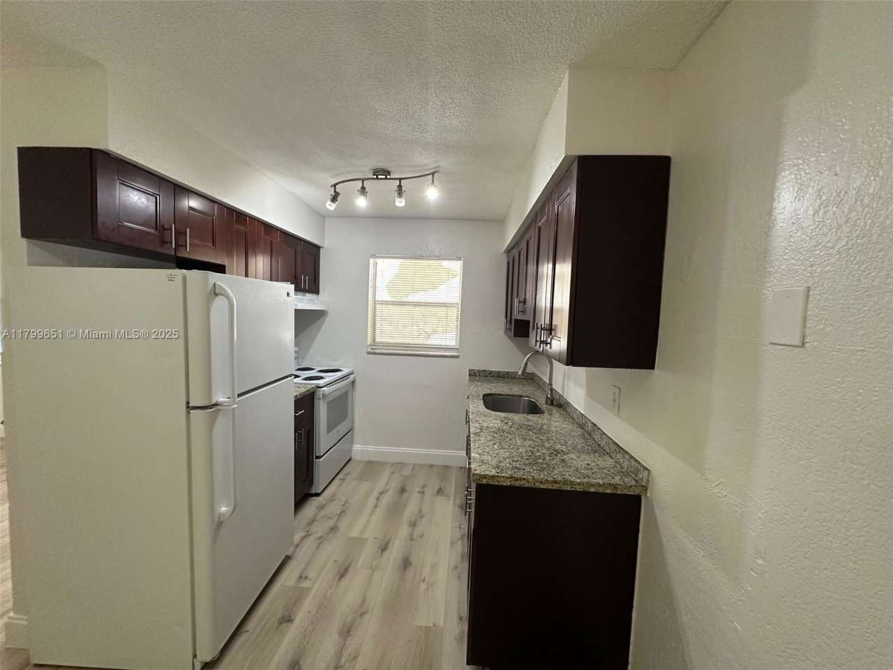 1105 Northeast 5th Terrace