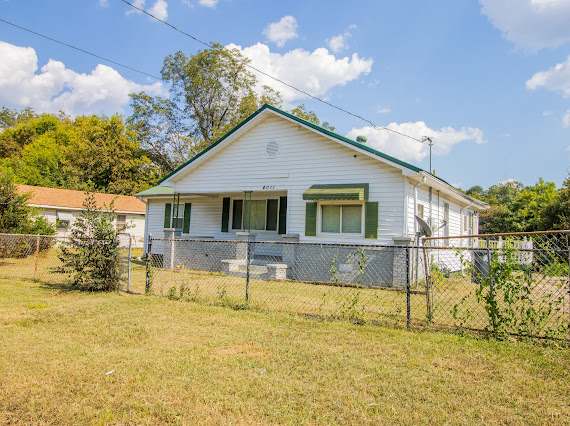 4011 Walnut Avenue Southwest