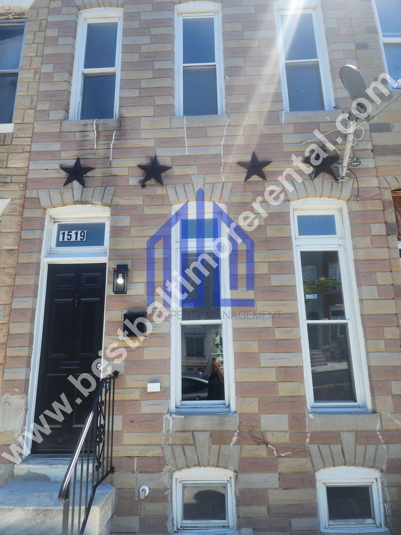 Spacious 3 Bedroom Home In East Baltimore