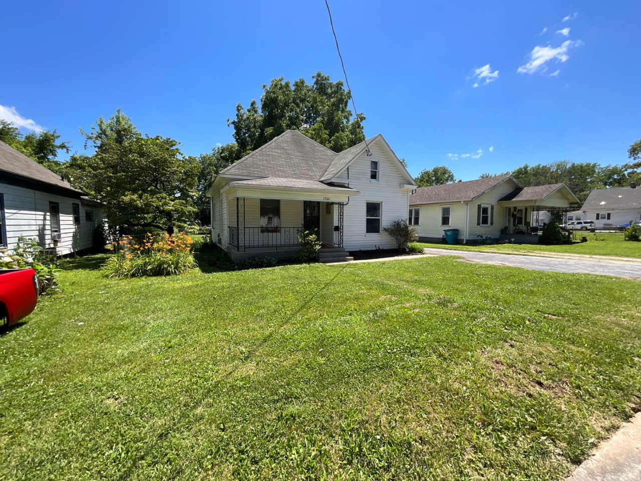 Newly remodeled home with lawn care!