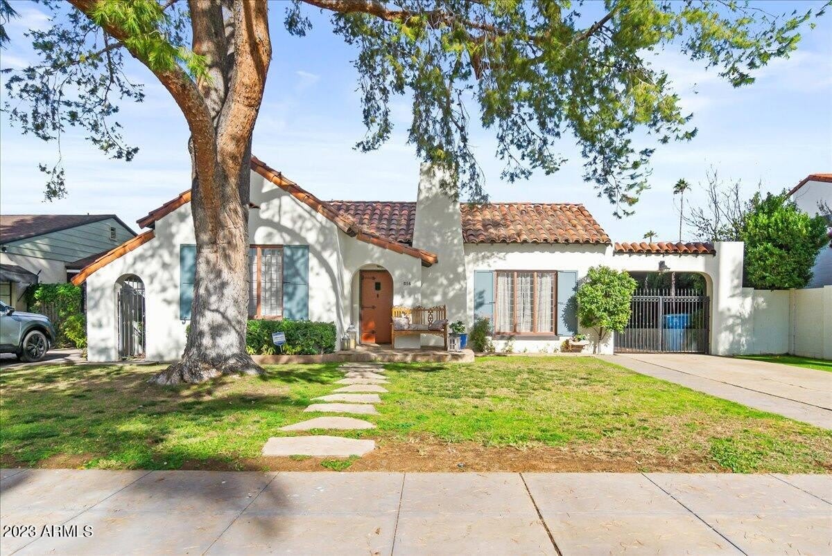514 W PALM Lane