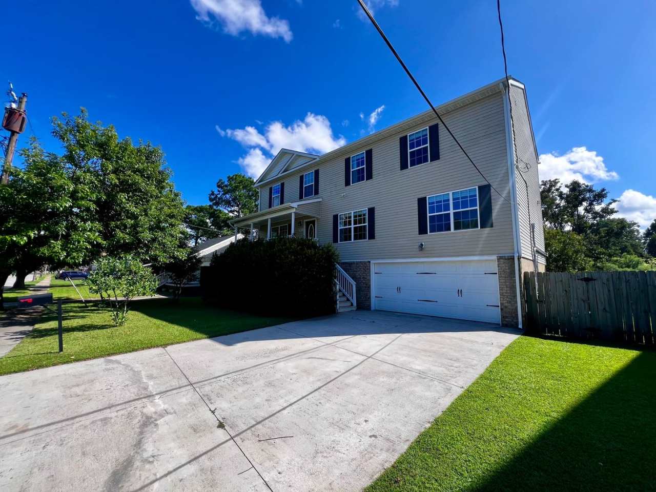 Gorgeous 5 bedroom home on the Little Creek Canal, 2 blocks from the Beach!