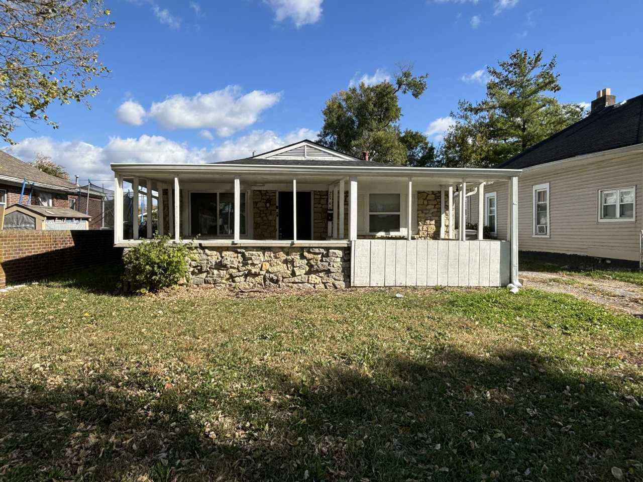 2943 Hillside Avenue