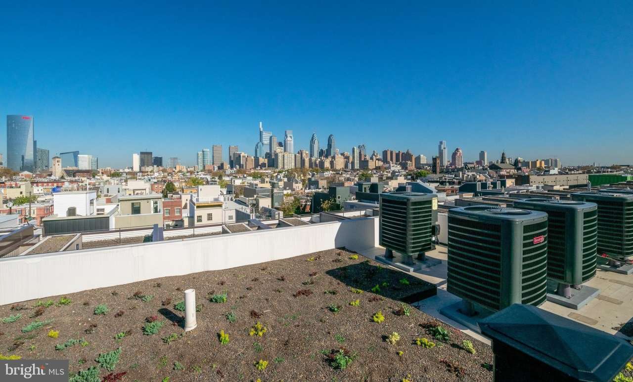 2235 WASHINGTON Avenue unit: 205